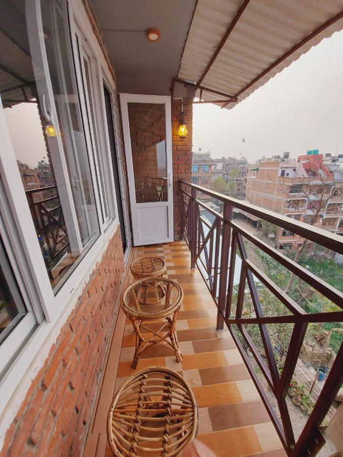 Cafe Beyond And Guest House Bhaktapur Exterior foto